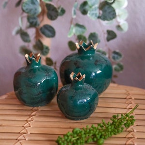 Decorative Ceramic Pomegranate Vase, Green Color, Turkish Pottery, Gold Painting,Handmade,Home Decor,Table Decor,Office Decoration,Nice Gift