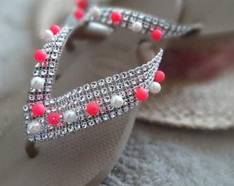 Sandalias tipo chancla Havaianas para mujer con detalles de pedrería, acabadas a mano en todas las tallas.