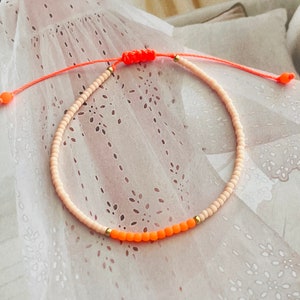 Armband Fein Makramee mit Neonperle Pink Orange Armband Minimalistisch Orange