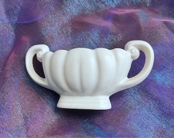 Wade Pottery Mini Planter, Scalloped Grecian Urn Vase, 1950s Collectible
