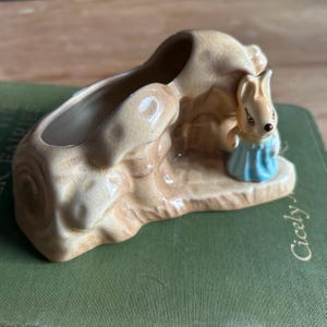 SylvaC pottery miniature posy vase ‘House in the Glen’ model number 4890 1950s