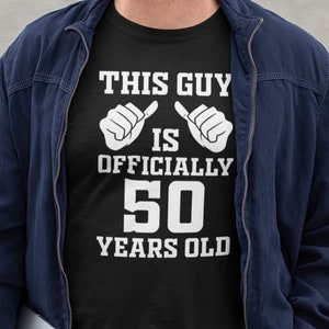 Questo ragazzo ha ufficialmente 50 anni 50 ° compleanno regalo t-shirt regalo
