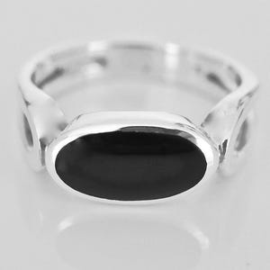 Whitby jet sterling silver ring - handmade ring - whitby jet