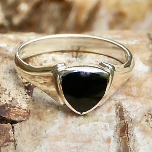 Whitby jet silver ring trillion design - handmade