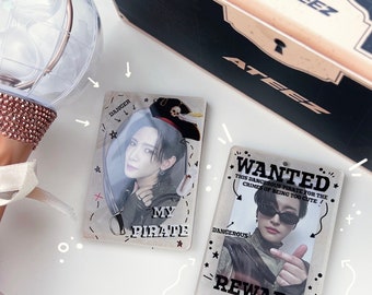 Pirate DOUBLE SIDED photocard holder