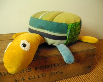 Turtle, cuddly toy and seat cushion with organic spelt husk filling, unique piece made of upcycled material
