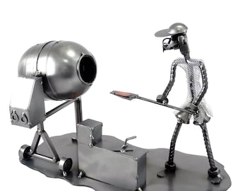 Scultura MURATORE con betoniera in metallo artigianale riciclato, idea regalo made in Italy, decorazione Metal Idea