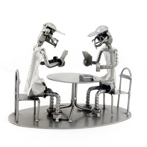 Scultura GIOCATORI DI CARTE poker in metallo artigianale riciclato, idea regalo made in Italy, decorazione Metal Idea
