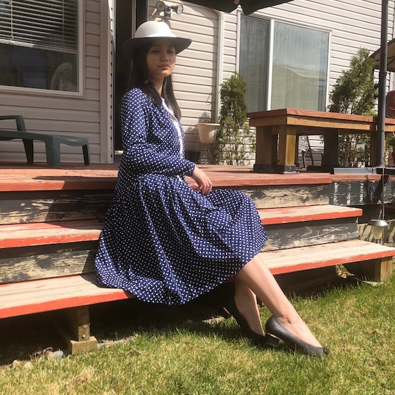 1950’s 2Pc Drop Waist Pleated Polka Dots Navy Blue
