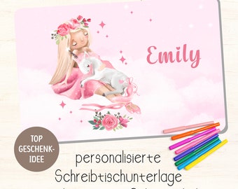 Schreibtischunterlage | Kunststoff | Kautschukrücken | optional digital | Einhorn & Mädchen | ID 193