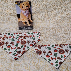 ITALIAN Foods DOG BANDANA Drapeaux Pizza Vin Raisin Coeurs Italie Fabriqué à la main Animaux de compagnie sur le collier Conception réversible en coton Unique image 3