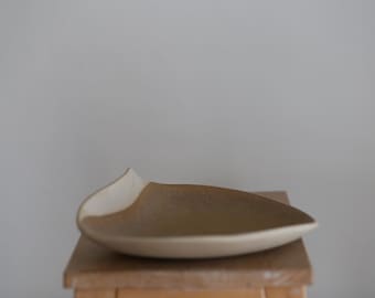 Handmade Ceramic Serving Bowl – Organic Shape Stoneware Dish, Modern Rustic Pottery, Unique Kitchen Bowl
