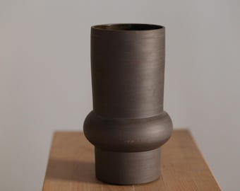 Sculptural Stoneware Vase – Handmade Modern Brutalist Pottery Decor