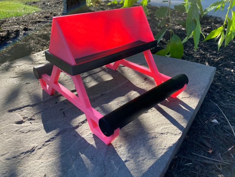 Small Chick Picnic Table Perch image 2