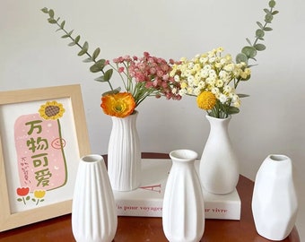 White Nordic Ceramic Flower Vase Retro Flower bottle Flower Arrangement Pot