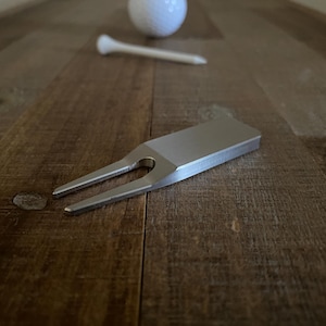Stainless Steel Minimalist Golf Divot Tool