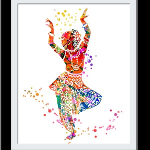 Puede incluir: Una pintura acuarela colorida de una mujer en una pose de danza tradicional india. La mujer lleva un vestido colorido con intrincados patrones y joyas. El fondo es un lienzo blanco con salpicaduras de color.