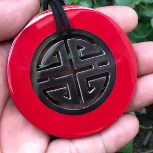 Buffalo Horn and Lacquer Pendant, Buffalo Horn and Lacquer Jewelry, Horn Lacquer Necklace, Handmade Oval Pendants, Handcrafted Horn Pendants