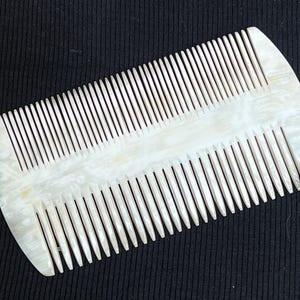 Very Rare Color Buffalo Horn Comb, Big Size Comb For Hair, Horn Comb, Anti Static Comb, Curly Hair Comb, Handcrafted comb, Gift for her