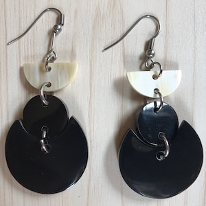 Büffelhorn Ohrringe, Handarbeit Büffel Horn Ohrringe, Boho Ohrringe, Geometrische Ohrringe, Tropfen Ohrringe Büffel Horn Schmuck