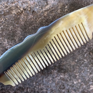 Beautiful comb, Comb For Hair Buffalo Horn, Comb For Hair, Buffalo Horn Comb, Anti Static Comb, Curly Hair Comb, Small comb, Handmade comb