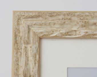 Marbleized Antique Wood Picture Frame: Distressed Stone Profile