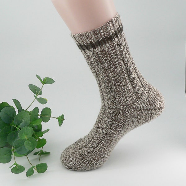 handgestrickte Trachtensocken Gr. 38/39 - Socken im Landhausstil - beige meliert mit braunem Akzent im Bündchen