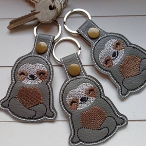 Keychain sloth embroidered on imitation leather, bag dangling gift lucky charm