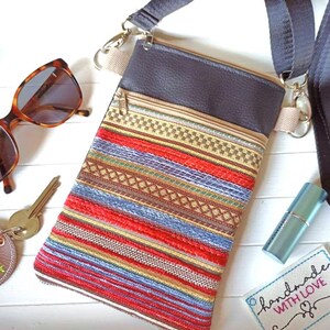 Kleine bunte Umhängetasche für Handy, Kunstleder und Stoff mit 2 Reissverschluss Fächern rot schwarz Crossbody, Smartphone Schultertasche
