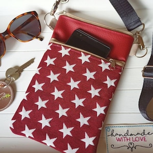 Kleine Crossbody Bag Sterne Rot 2 Reissverschluss Fächern Kunstleder Gobelin Stoff Festival Schultertasche, Handytasche zum Umhängen