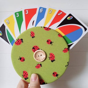 Halter für Spielkarten, Marienkäfer für kleine Hände und Senioren Kartenhalter Spielkartenhalter
