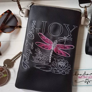 Umhängetasche Joy Handytasche bestickt Libelle schwarzes veganes Kunstleder Handtasche flach, Umhängetasche, Geschenk