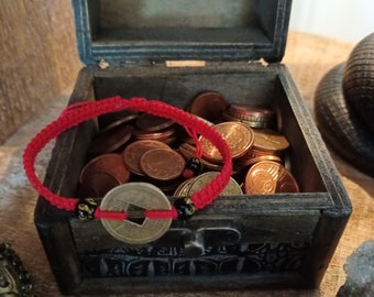Rött vävt Feng Shui myntarmband: Lycka till-talisman