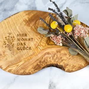 Personalized wedding gift - cutting board with engraving for the wedding - olive wood board as a wedding gift - with engraving + bark