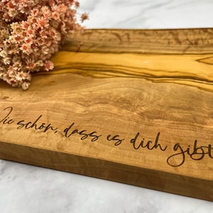 Personalized wedding gift - cutting board with engraving for the wedding - olive wood board as a wedding gift - with engraving + bark