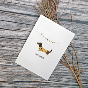 Tarjeta de cumpleaños como regalo para un perro salchicha postal de cumpleaños ilustrada para tu novia, mamá y compañía tarjeta de cumpleaños también en set imagen 3