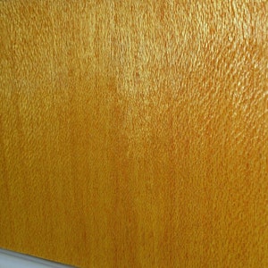 Lacewood Australisch voorgelakt houtfineer 12 x 36 op MDF-paneelplaat van 11/16 inch
