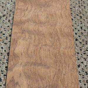 Waterfall Bubinga Kewazinga wood veneer 3.5&quot; x 18&quot; raw no backing 1/42&quot; thick