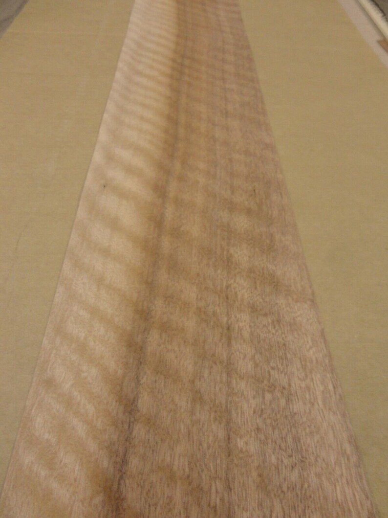 Mahogany Figured Bosse African Cedar wood veneer 6 x 42 raw no backing 1/42 image 3