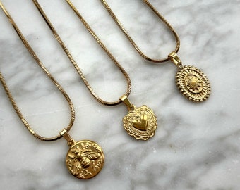 Bedelkettingen goud heart sun bee - korte ketting - minimalistisch - kette gold - short charm necklace - dunne ketting met hanger