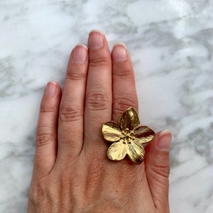 Ring goud dames bloem statement ring grote ring stainless steel ring gold plated flower jewellery afbeelding 6