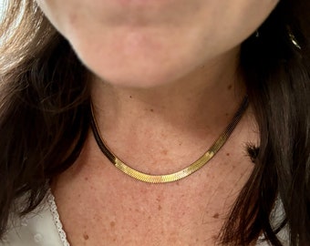Ketting dames goud 5 mm - korte ketting - dunne halsketting platte schakel - schakelketting  - minimalistische kette - waterproof jewellery