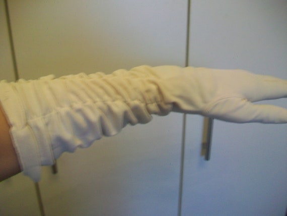 Vintage Long Beige Ruched Gloves - image 2
