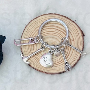 Dad Birthday Gift Joiner Handy Man DIY Keyring Keychain Fathers Day Gift Novelty Daddy Birthday Gift Present Christmas Father’s Day