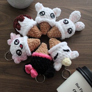 FR EN cornet keychain pattern