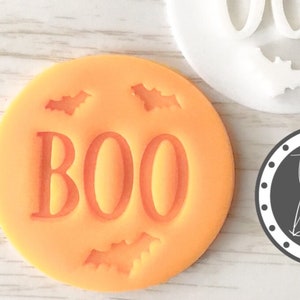 Boo and bats - embosser stamp, cupcakes, cookies, Halloween.  fondant stamp - cookie stamp - clay stamp -