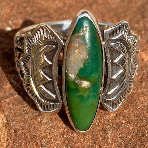 Vintage Fred Harvey Era Green Turquoise Ring