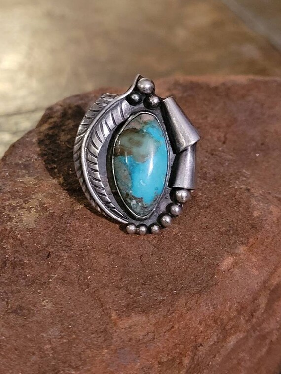 Bisbee Turquoise Vintage Navajo Native American Jewelry Silver Leaf Ring Old Bisbee Turquoise Vintage Navajo Native American Jewelry Silver Leaf Ring Old