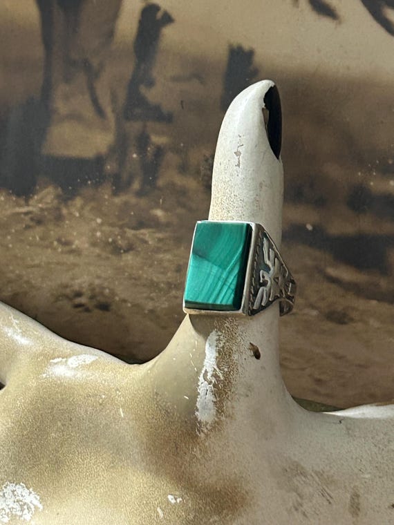 Vintage Thunderbird and Malachite Ring - image 2