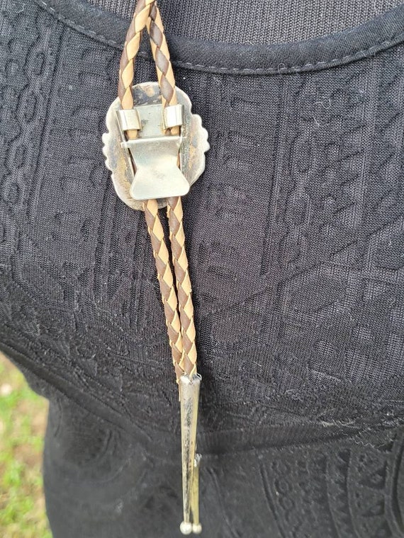 Vintage Two Tone Leather and Turquoise Bolo Tie - image 4